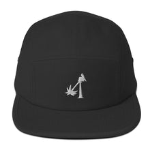 Load image into Gallery viewer, Essential Classic Logo 5 Panel Camper